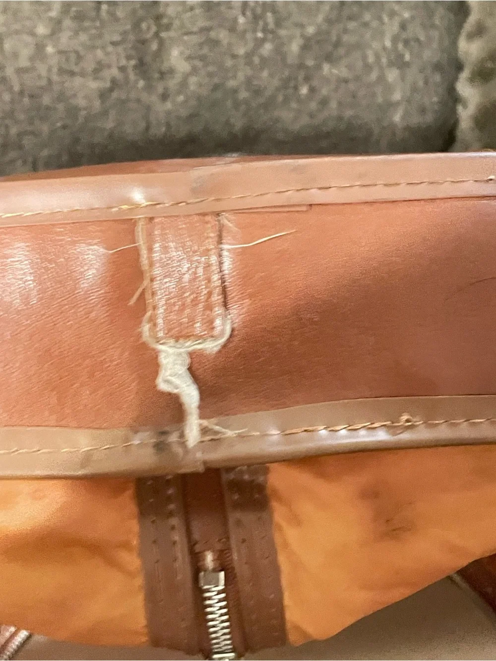 Classic Brown Leather Garment Bag - Men's Travel Organizer